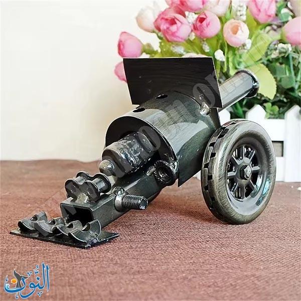 مجسم معدني شكل مدفع 20 سم