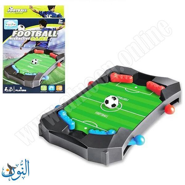 لعبة كرة قدم لوحية في علبة كرتون