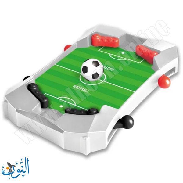 لعبة كرة قدم لوحية في علبة كرتون